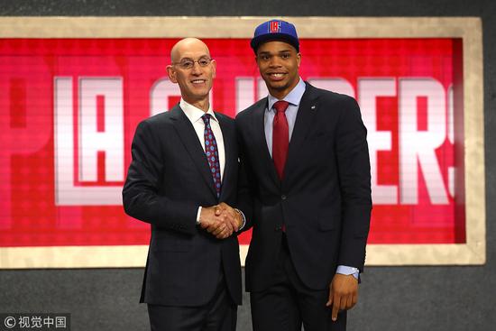 他提前锁定 他提前锁定