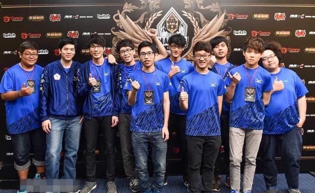 他的踢法兼 他的踢法兼