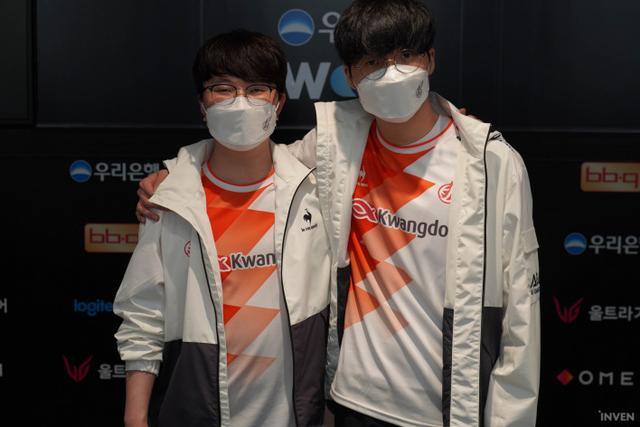 轻臂膀的弹 轻臂膀的弹